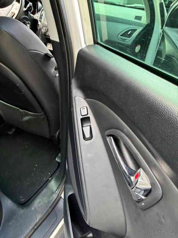 Hyundai ix35 1,7 - foto 8