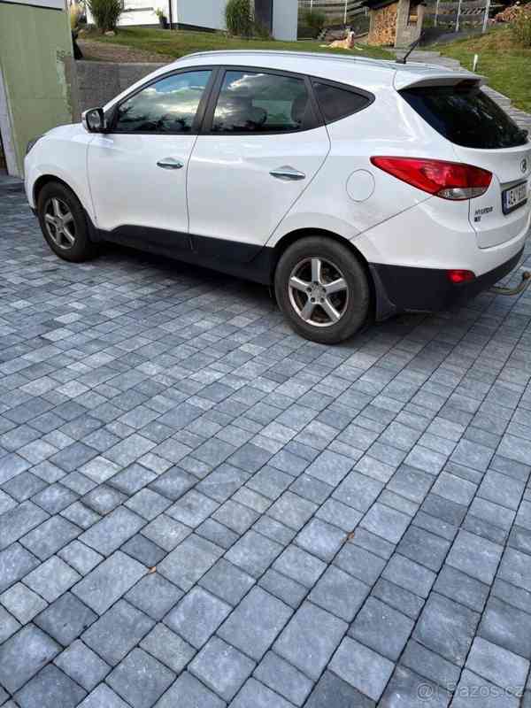 Hyundai ix35 1,7 - foto 1