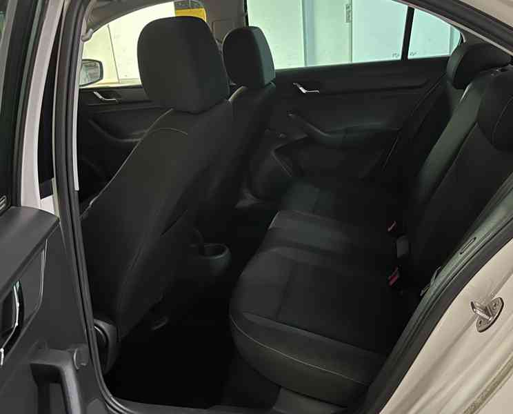 Škoda Rapid 1.2 TSI - foto 6