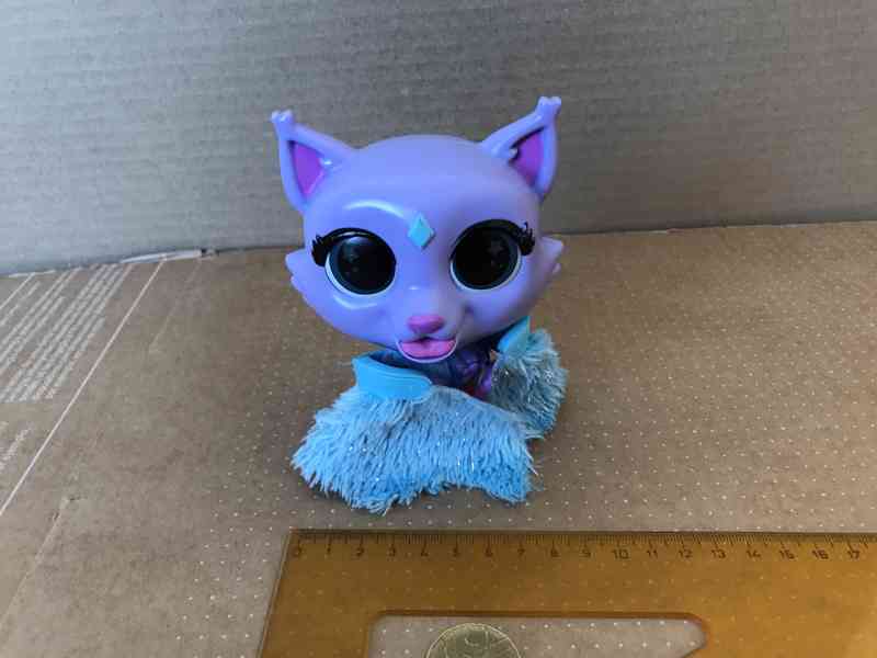 Hračka Netopýr, Interaktivní hračka Netopýr od firmy Hasbro. - foto 4