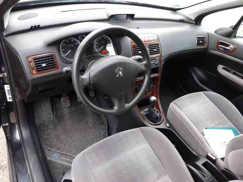 Peugeot 307 1.6i r.v.2004 (80 kw) STK:11/2023 - foto 5