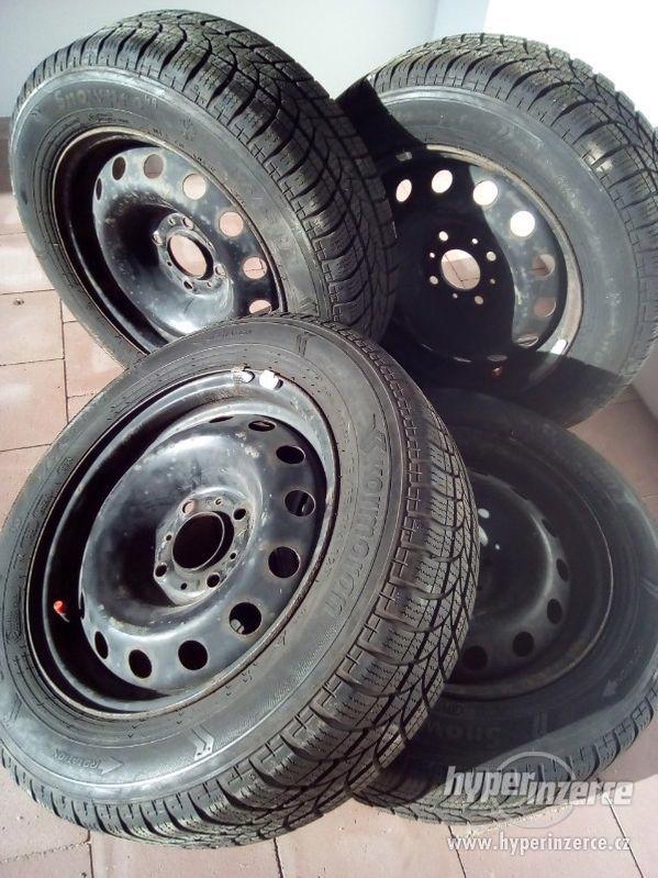 Zimní pneumatiky 175/65 R14 včetně disků - foto 8