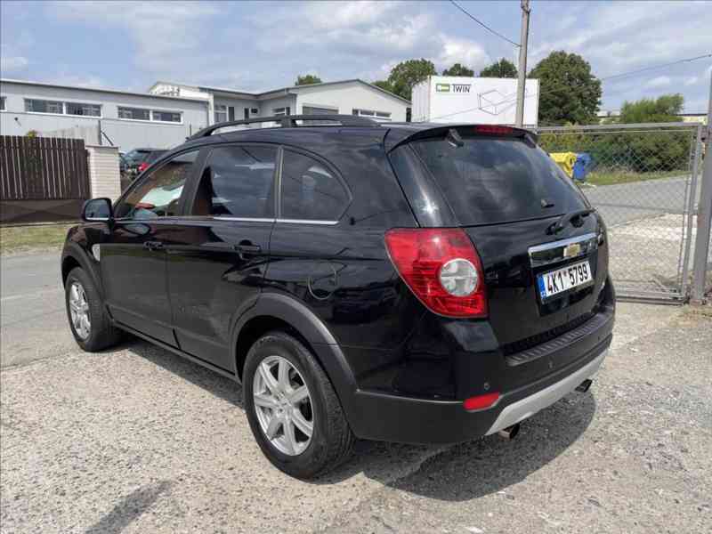 CHEVROLET CAPTIVA 2,4 I 4X4 7MIST PO VELKÉM SERVISU - foto 3