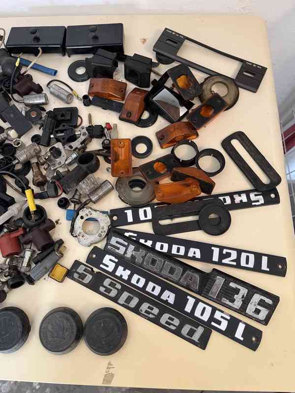 Drobnosti a ostatní na Škoda 105-130 - foto 5