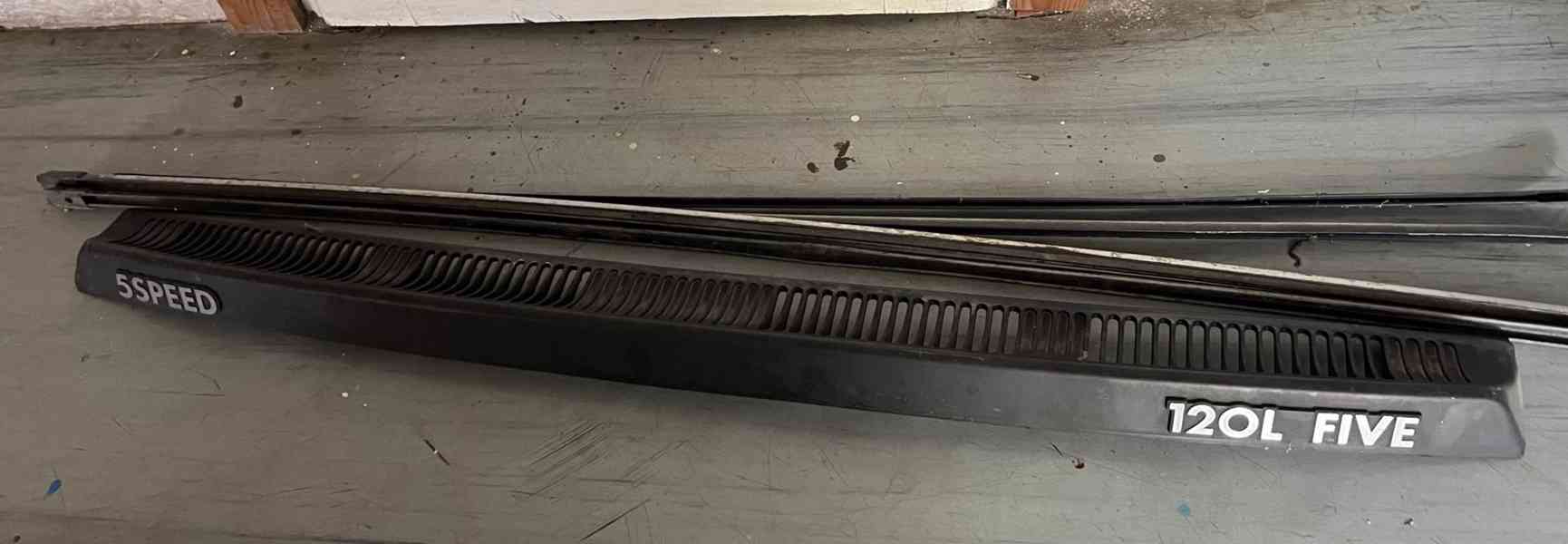 Drobnosti a ostatní na Škoda 105-130 - foto 15