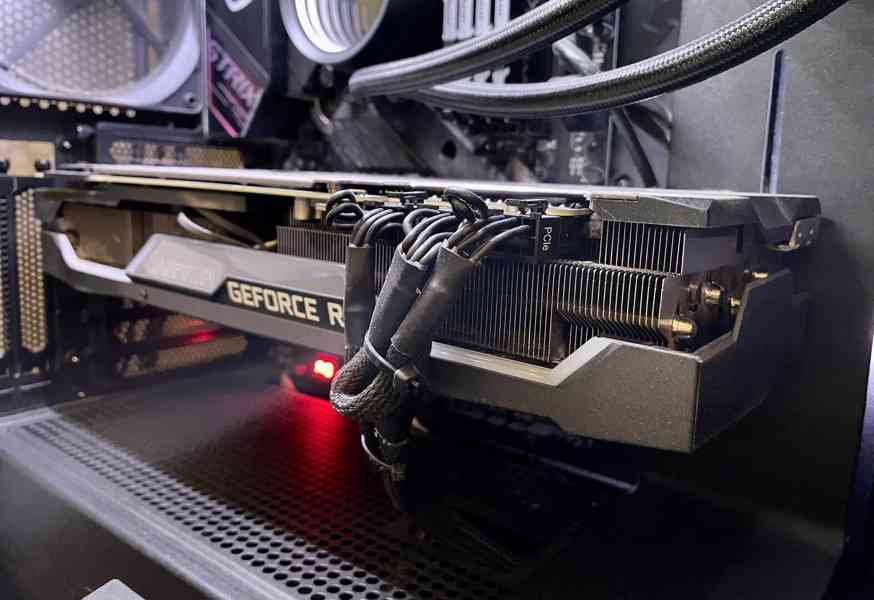 GeForce RTX 3090 24GB MSI SUPRIM v zaruce z Alzy - foto 3