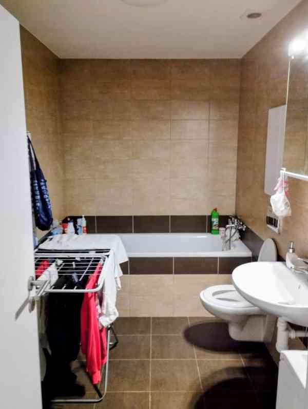 Byt 2kk 50m2 s balkonem - foto 3