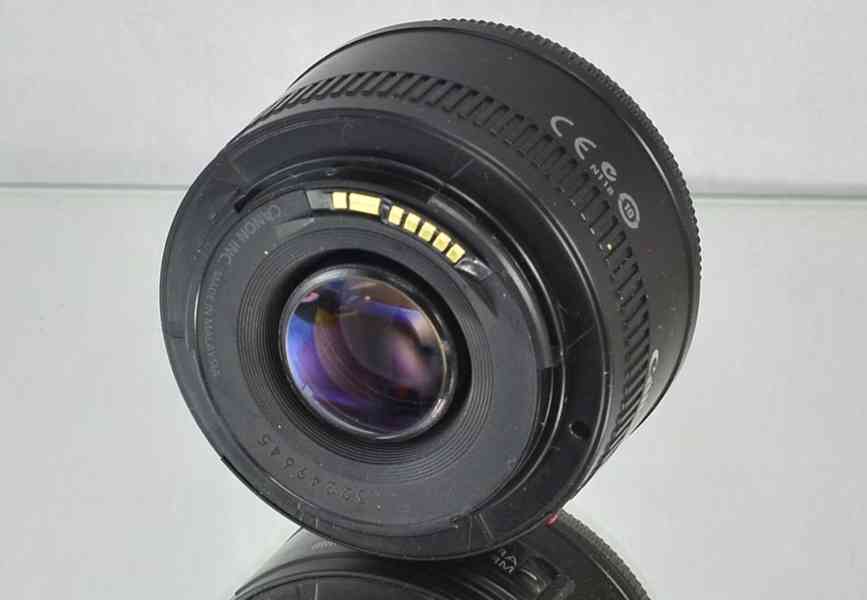 Canon EF 50mm f/1.8 II full-frame Pevný 2.generace - foto 5
