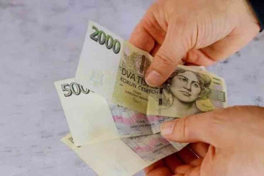 Upozornění pro osoby, které potřebují peníze:    - foto 3