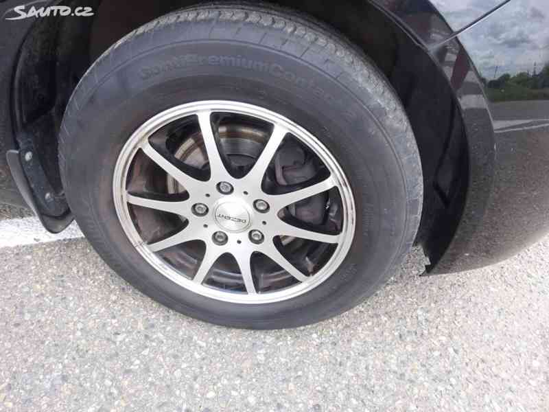 Hyundai ix 20 1.6i r.v.2013 (91 kw) 1.Majitel (57 000 km) - foto 20