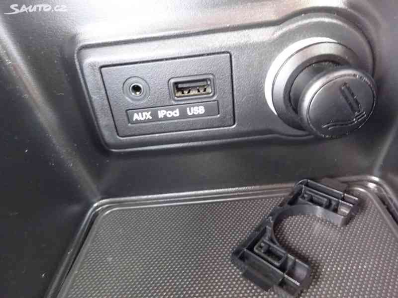 Hyundai ix 20 1.6i r.v.2013 (91 kw) 1.Majitel (57 000 km) - foto 13