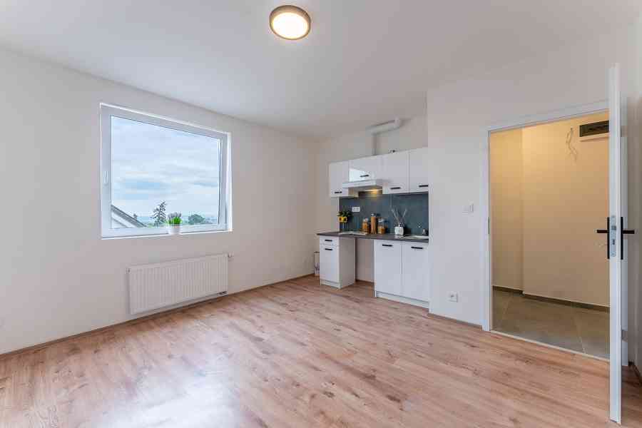 Pronájem bytu 1+kk 20 m² Na břevnovské pláni, Praha - foto 3