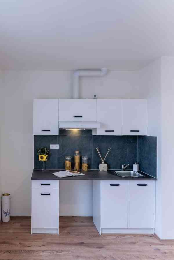Pronájem bytu 1+kk 20 m² Na břevnovské pláni, Praha - foto 7