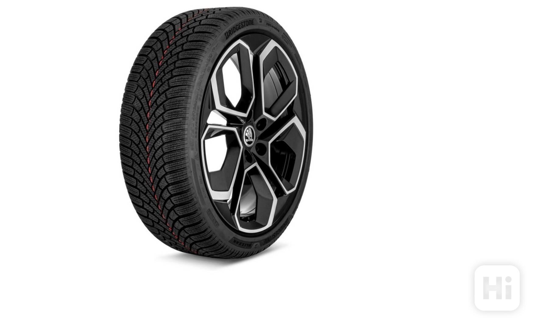 Octavia - originál komplet zimní kola.Jako nové.8mm.Přivezu - foto 1