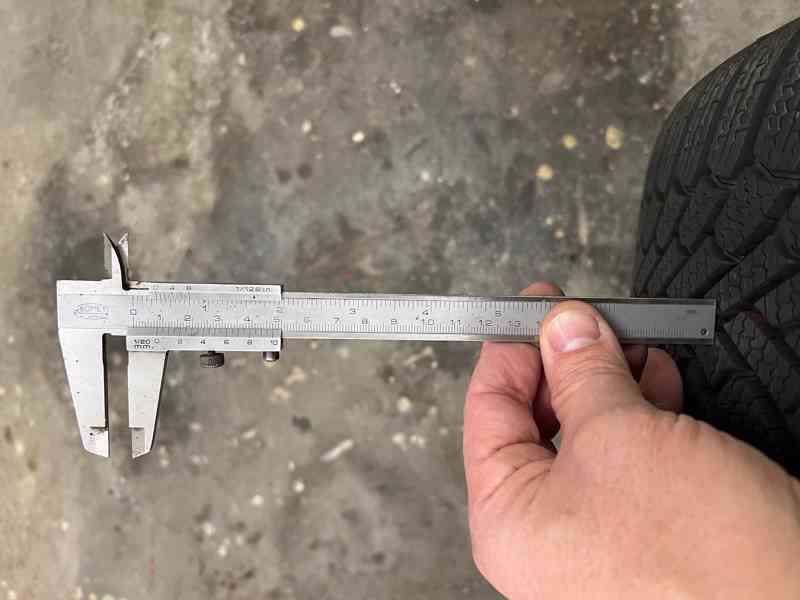 Octavia - originál komplet zimní kola.Jako nové.8mm.Přivezu - foto 5