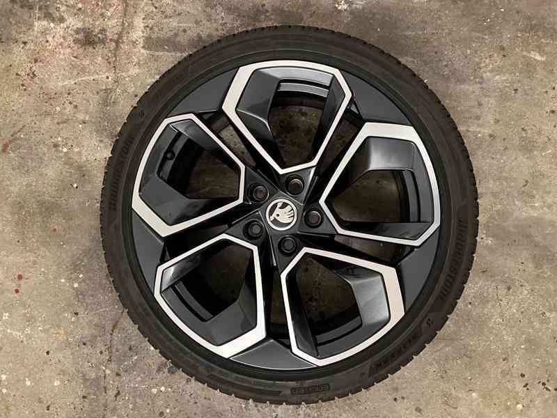 Octavia - originál komplet zimní kola.Jako nové.8mm.Přivezu - foto 10