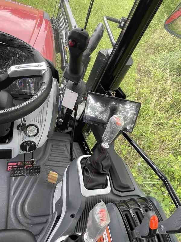 Prodam traktor HANWO HWB 604C.Traktor 65 koni 48kW. - foto 6