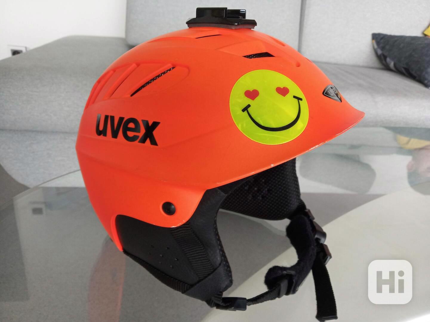Dětská lyžařská helma Uvex, vel. 52-55 - foto 1