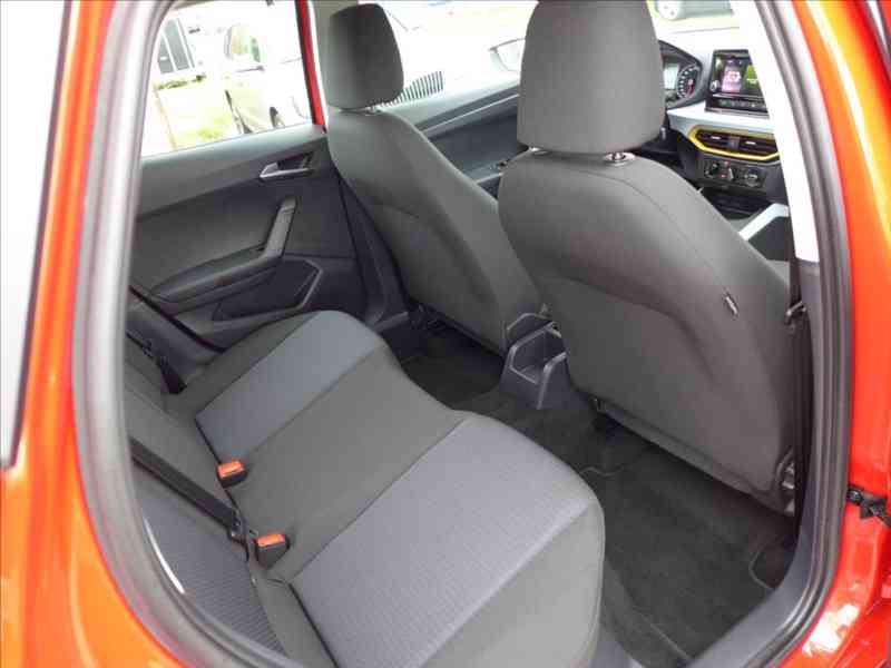 Seat Arona 1,0 TSI 81KW, APP, LED, DPH - foto 9