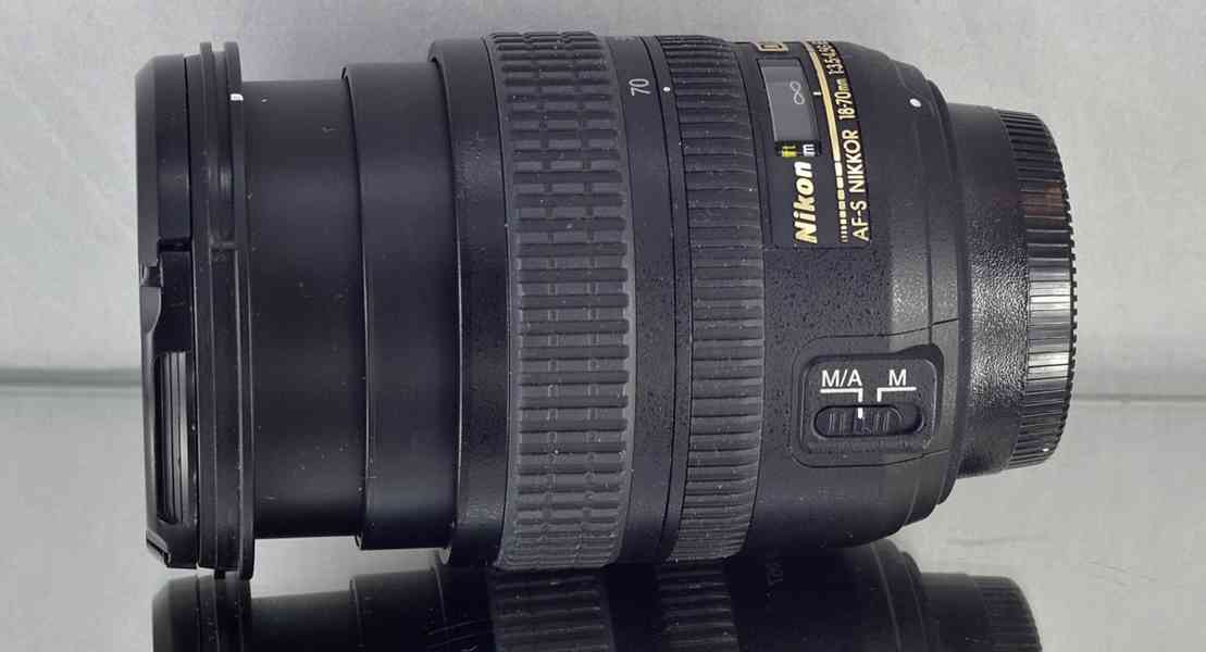 Nikon AF-S DX Nikkor 18-70mm f/3.5-4.5 G ED - foto 5