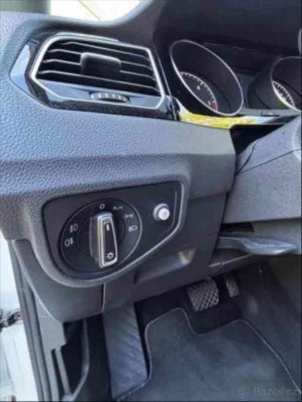 Volkswagen Golf Sportsvan 1,6   TDI Highline | 1. majitel - foto 3