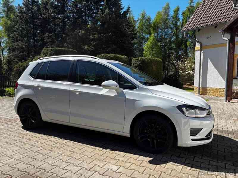 Volkswagen Golf Sportsvan 1,6   TDI Highline | 1. majitel - foto 16