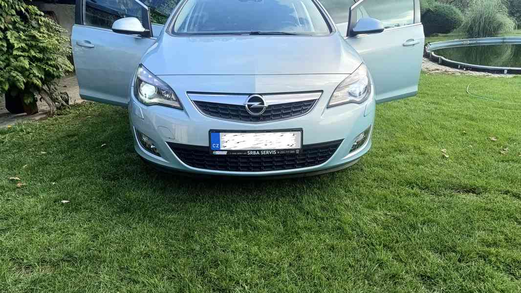 Astra J, 1.6Turbo 132kw - foto 3
