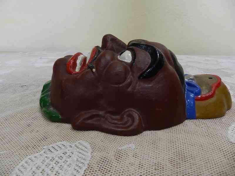 Zajímavá stará litinová Maska - foto 5