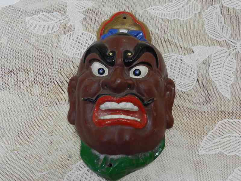 Zajímavá stará litinová Maska - foto 2
