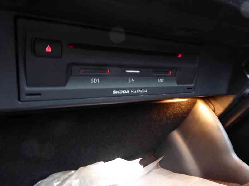 ŠKODA Kodiaq Style Plus 2,0 TDI 140 kW 4x4 DSG, 7 míst - foto 40