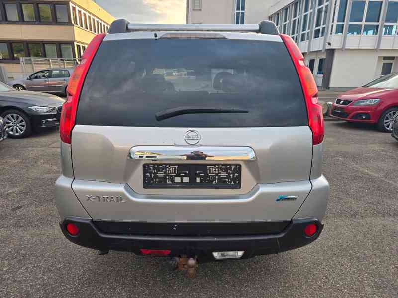Nissan X-Trail 2,5i LE 4X4 Aut. benzín 124kw - foto 4