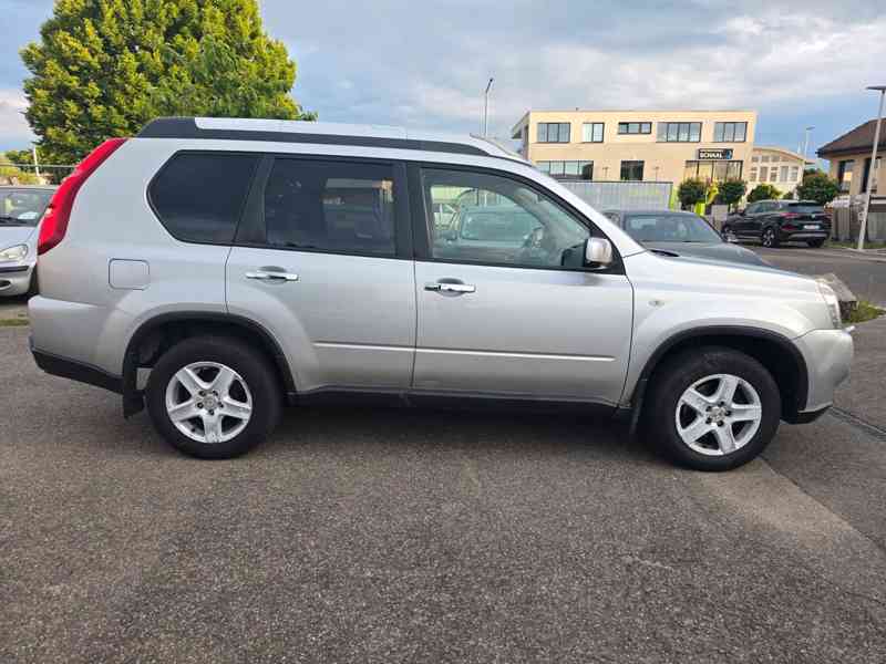 Nissan X-Trail 2,5i LE 4X4 Aut. benzín 124kw - foto 14