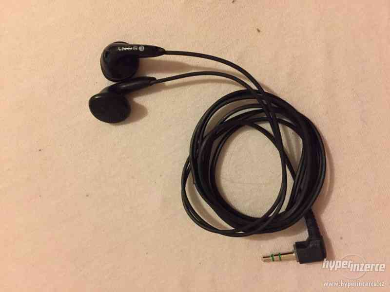 Černá Sony sluchátka - foto 1