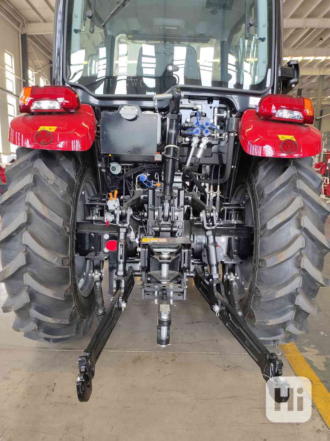 Traktor HANWO HWE 504 C , STAGE V Komunální traktor. - foto 1