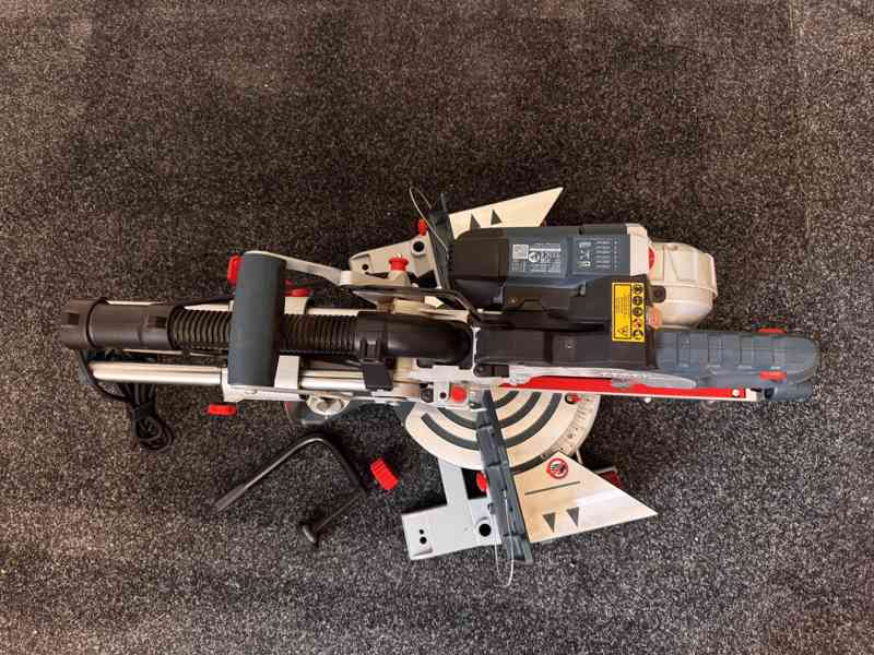 Pila pokosová Bosch GCM 8 SDE - foto 4
