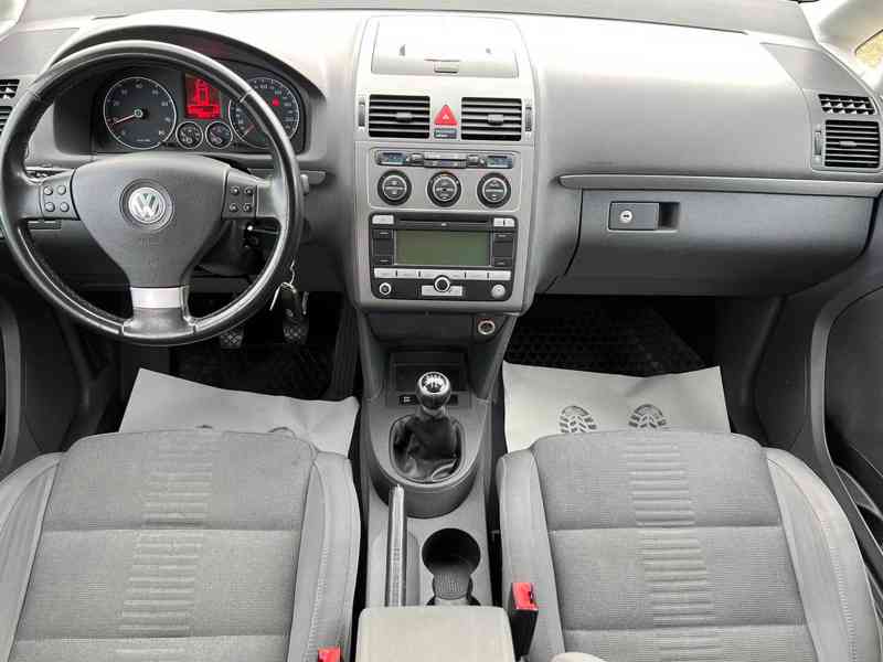 VW Touran 2,0 MPI CNG - HIGHLINE - BI - XENON  - foto 11