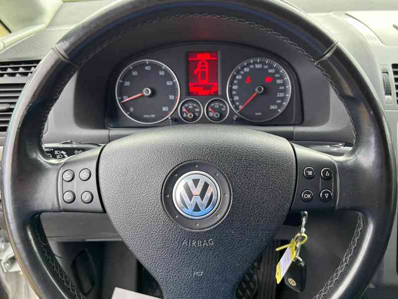 VW Touran 2,0 MPI CNG - HIGHLINE - BI - XENON  - foto 13