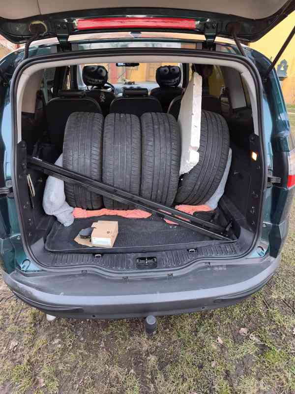 Ford S-Max Titanium 2 tdci 2008 - foto 2