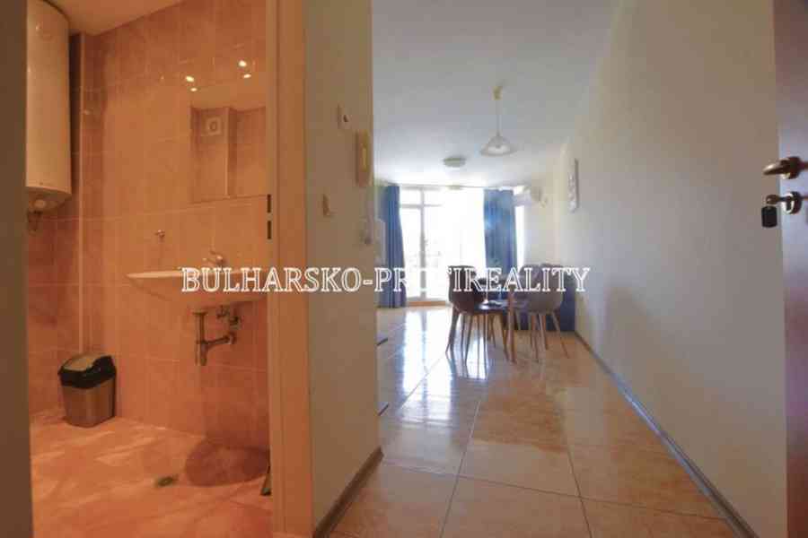 Exkluzivní nabídka: Prostorný apartmán 2+kk s bočním výhlede - foto 15