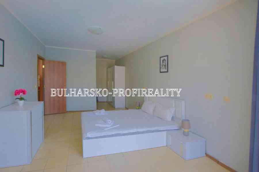 Exkluzivní nabídka: Prostorný apartmán 2+kk s bočním výhlede - foto 6