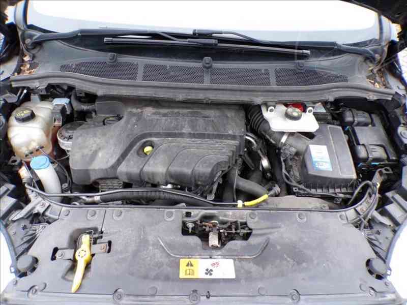 Ford Galaxy 2,0 TDCi TREND - foto 18