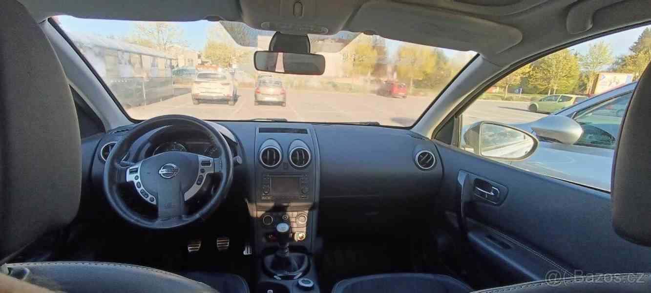 Nissan Qashqai 1,6   dci 96 kW PANORAMA - foto 3