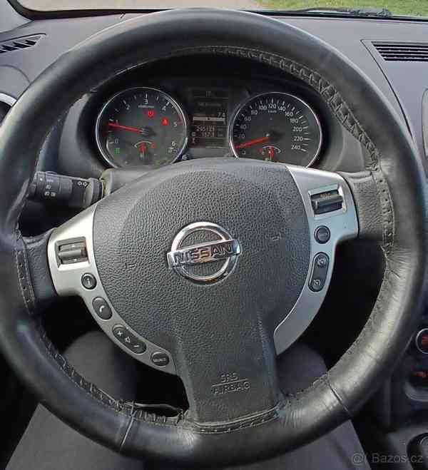 Nissan Qashqai 1,6   dci 96 kW PANORAMA - foto 13