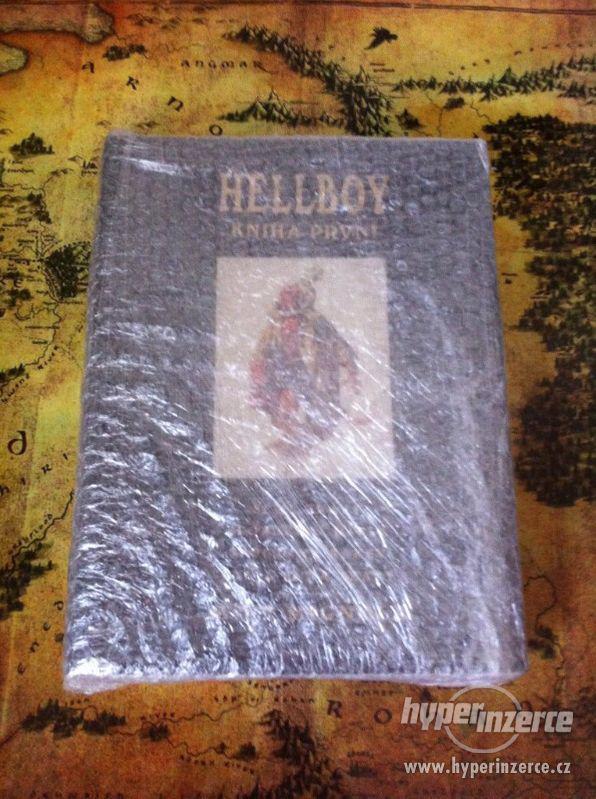 HellBoy 1 Kolosalni Kniha/Pekelna Kniznice - foto 1