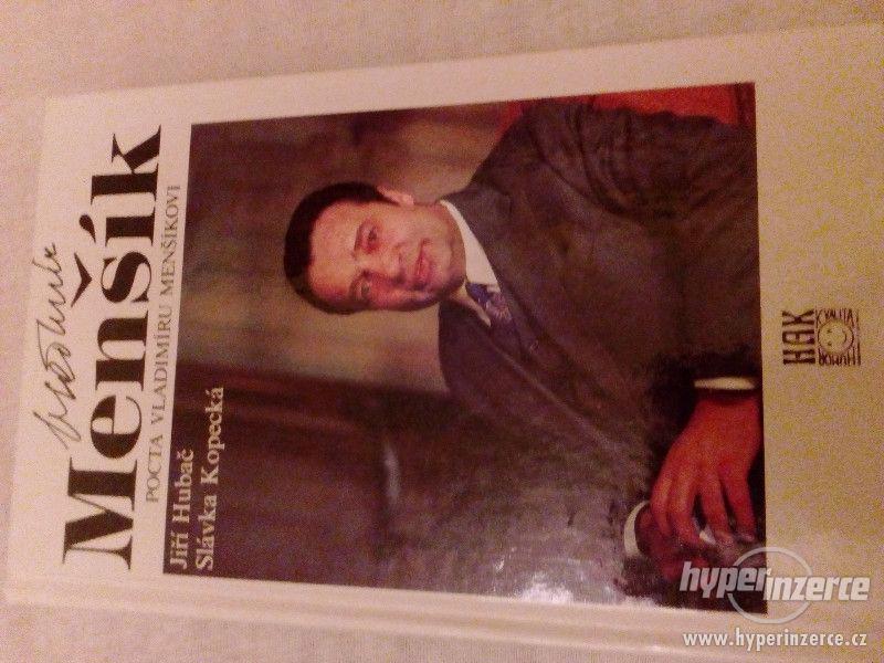 Prodám knihu Vladimír Menšík z roku 1993 - foto 1