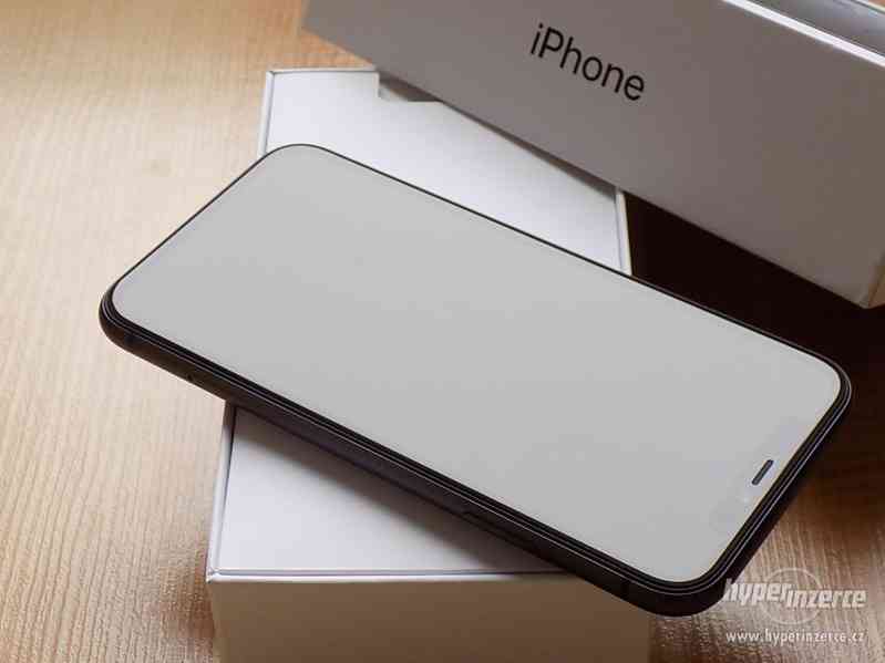 APPLE iPhone 11 64GB Black - ZÁRUKA - TOP STAV - foto 5