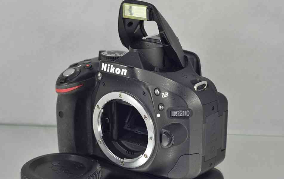 Nikon D5200 **APS-C DSLR*24,1 MPix CMOS 60000 Exp - foto 4