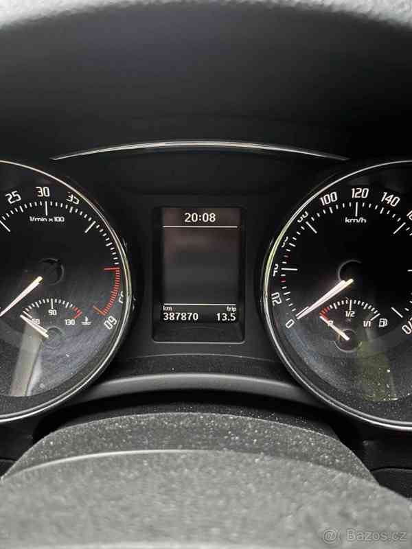 Škoda Superb 2,0   TDI Ambition - foto 3