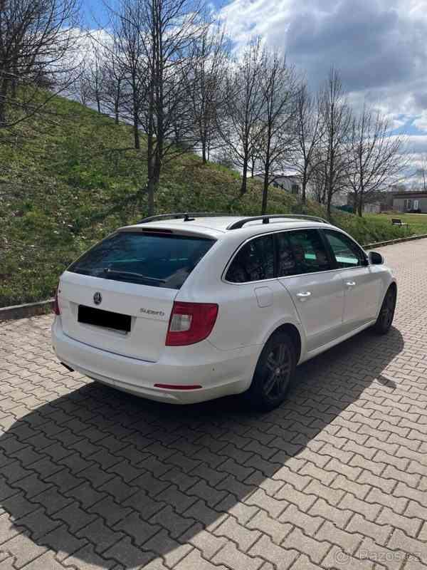 Škoda Superb 2,0   TDI Ambition - foto 9
