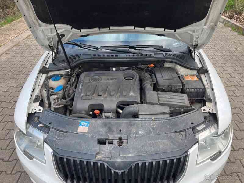 Škoda Superb 2,0   TDI Ambition - foto 14